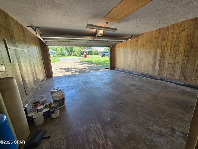 Building Photo - 4312 Brook Forest Dr