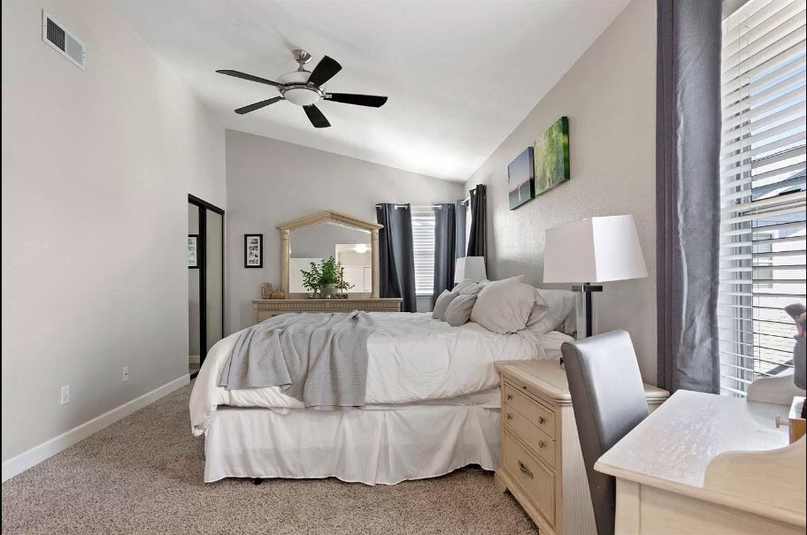 Building Photo - 35 Patricia Way