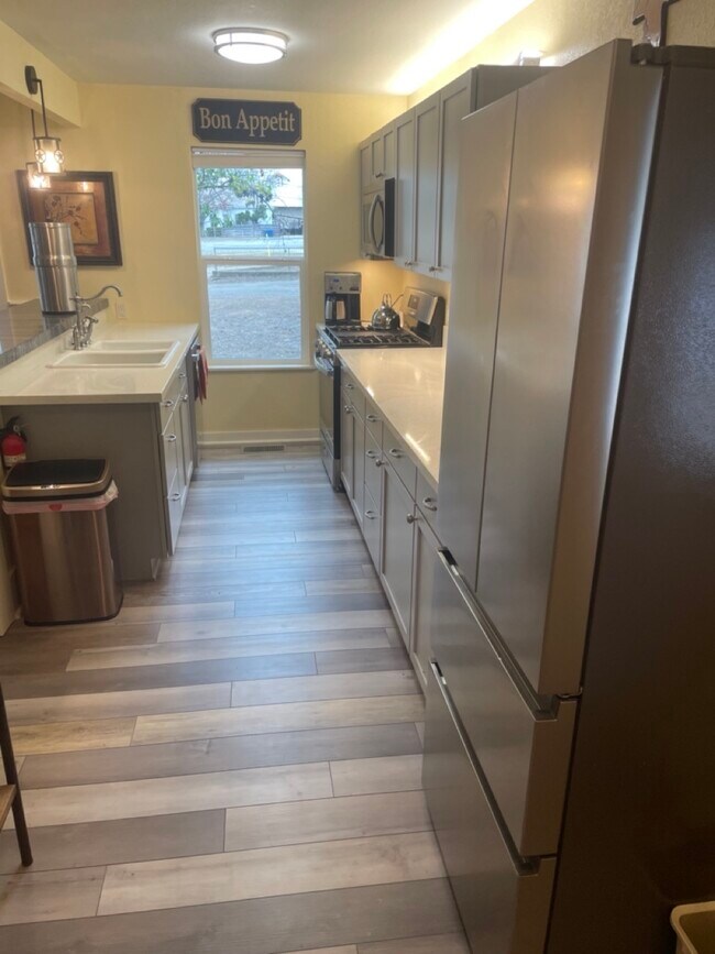 Building Photo - 1120 Aransas St