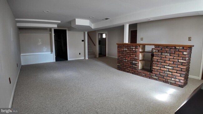 Building Photo - 4419 Renn St