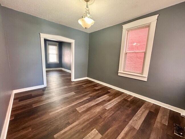 Building Photo - 3-Bedroom Home with Private Yard!