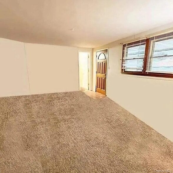 Building Photo - 9 Fairlane Dr