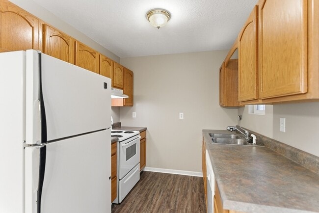 Building Photo - 2806 Wendi Ann Dr