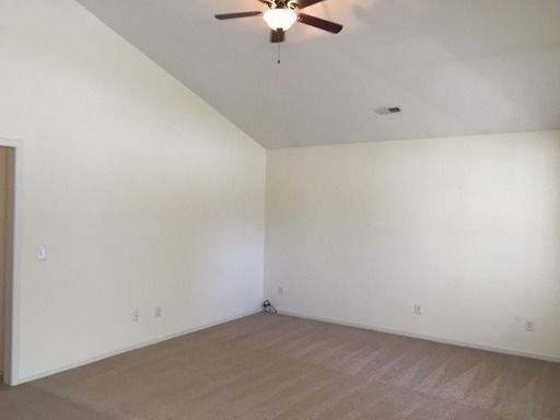 Building Photo - AZALEA TRACE