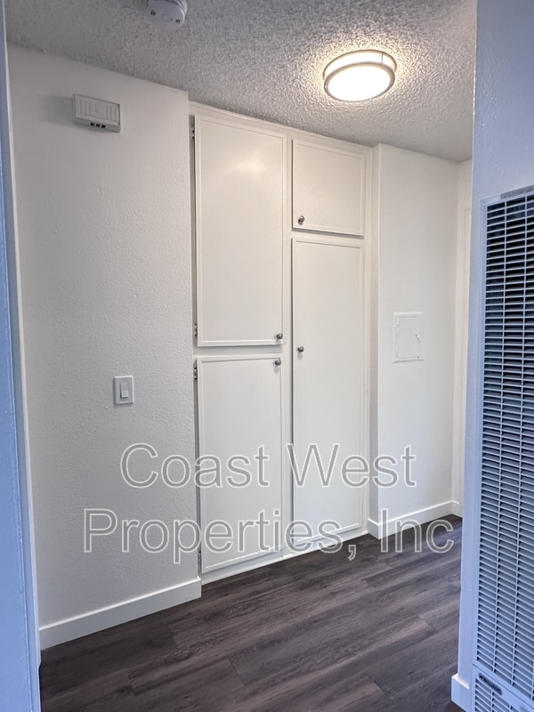 Building Photo - 3551 Roosevelt St