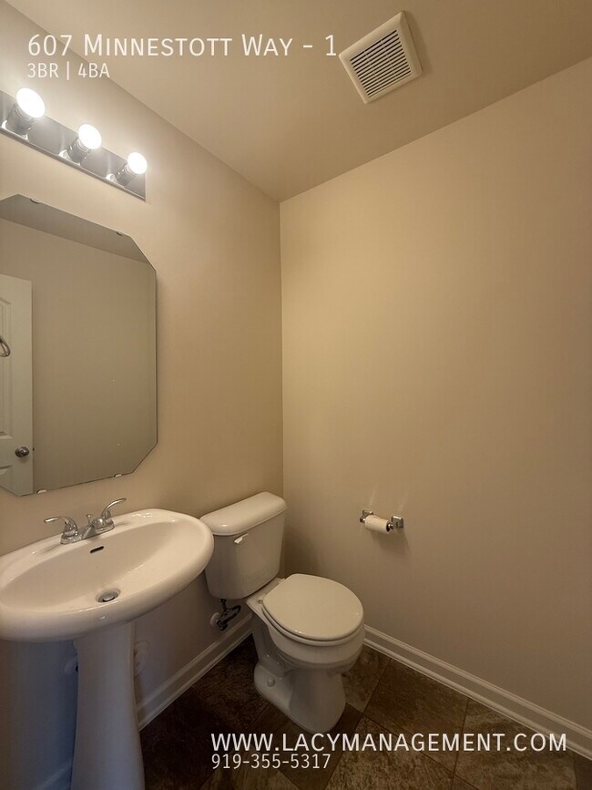 Building Photo - 607 Minnestott Way