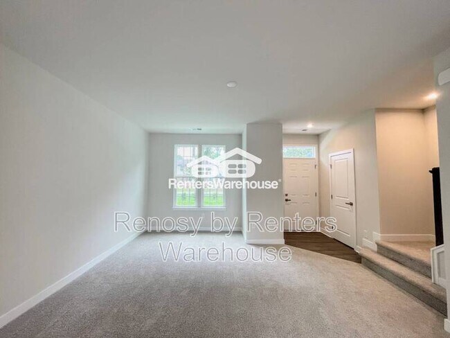 Building Photo - 202 Reid's Pl Dr