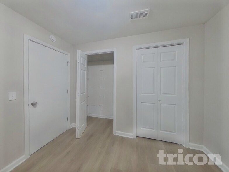 Building Photo - 1928 E Stratford Rd