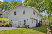 Building Photo - 31 Riverview Ave