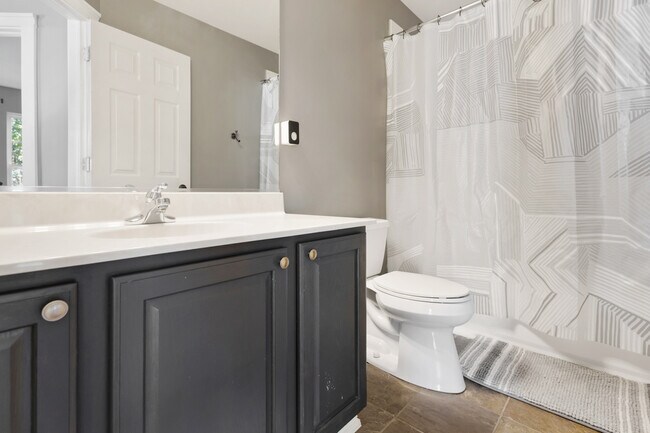 Building Photo - 2260 Hudson Cir