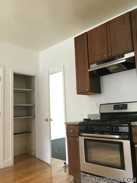 Building Photo - 119 Washington St