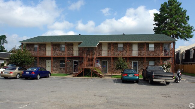 Building Photo - West Rock Gardens Apartments