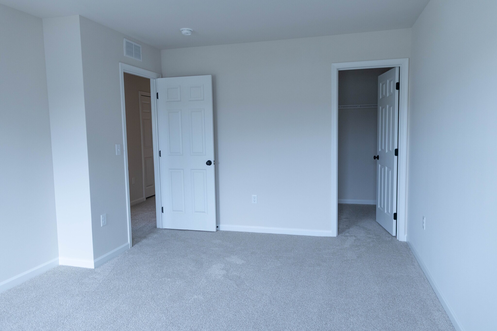 Building Photo - 83 Beech Tree Ct