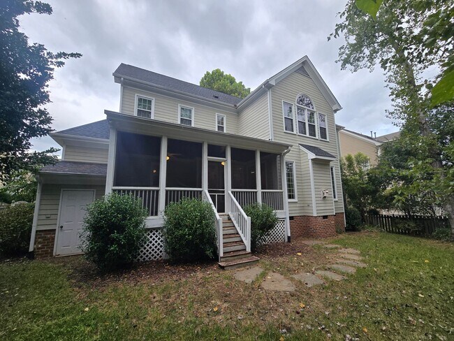 Building Photo - $500 Off 1 Month if Moved In by 11/30/25