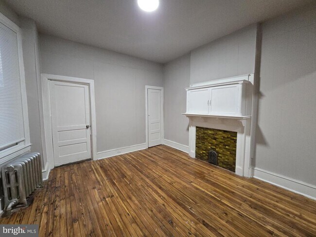 Building Photo - 2536 W Cumberland St