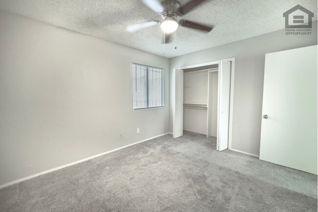Building Photo - 529