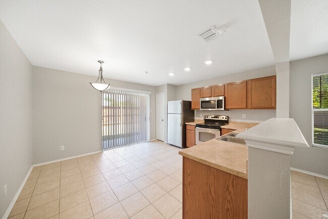 Building Photo - 9703 Woodland Pines