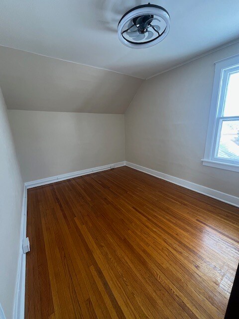 bedroom 3 - 40 Virginia St