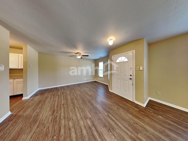 Building Photo - 10127 Cumberland Pointe Blvd