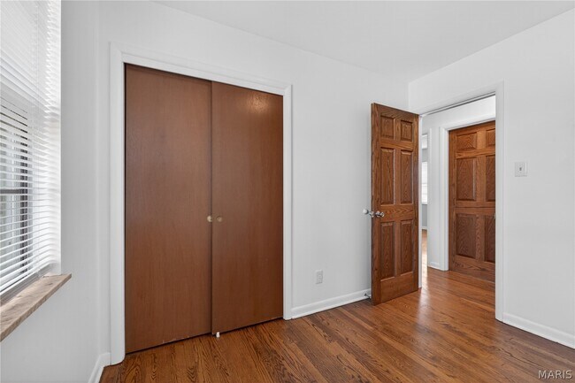 Building Photo - 21 Fern Ridge Ave