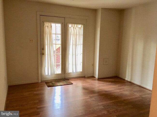 Building Photo - 2253 Journet Dr