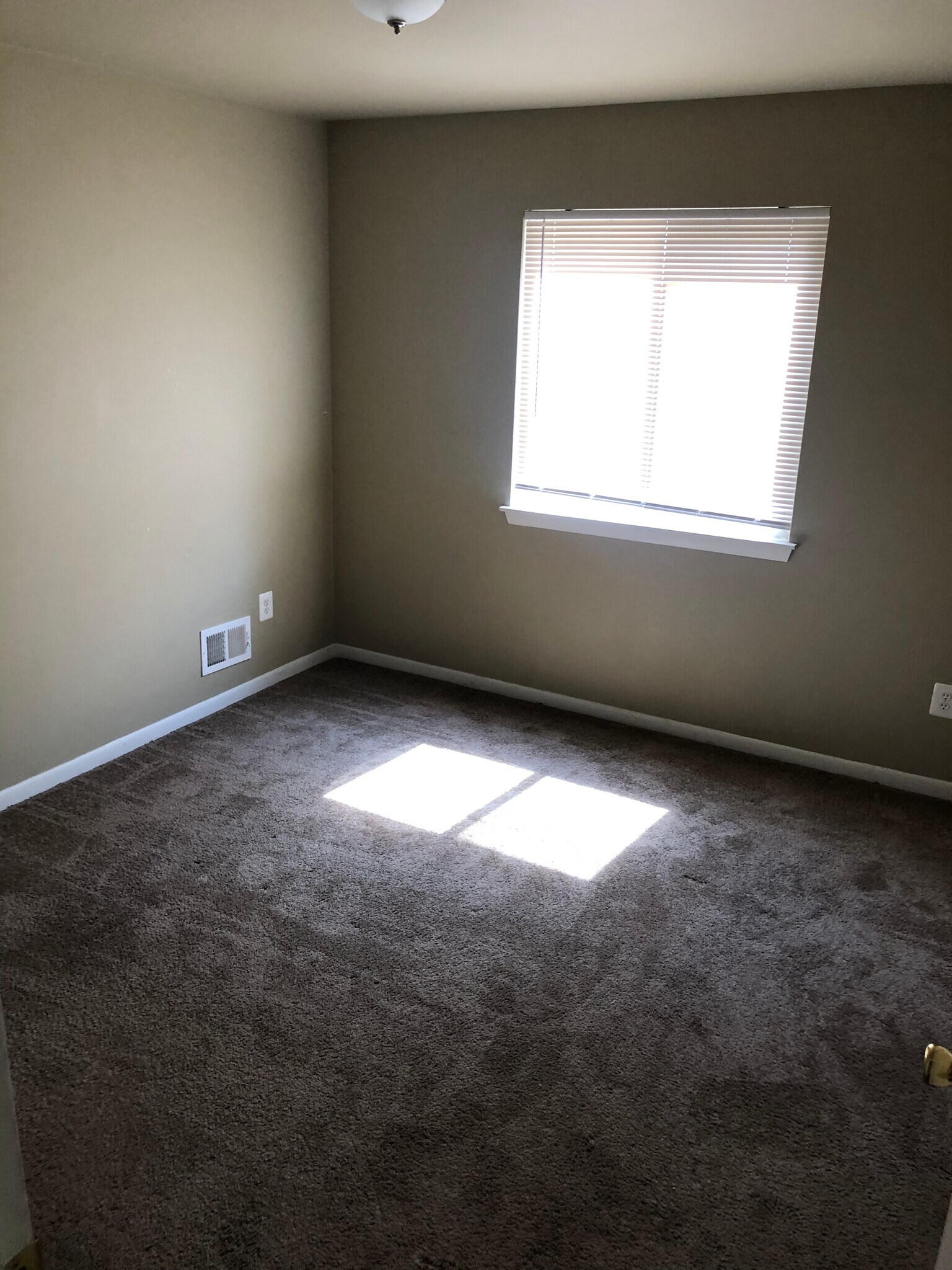 Building Photo - 17835 Telegraph Rd