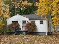 Building Photo - 3534 Fort Dr