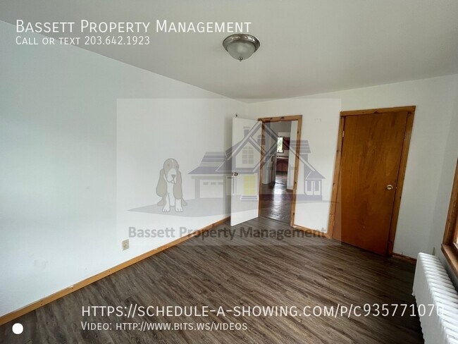 Building Photo - 617 Elm St