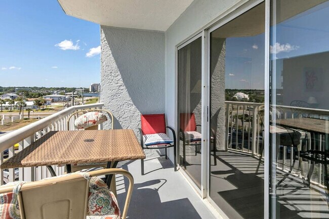 Building Photo - 769 Sundial Ct