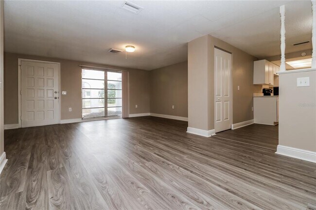 Building Photo - 6825 Amarillo St