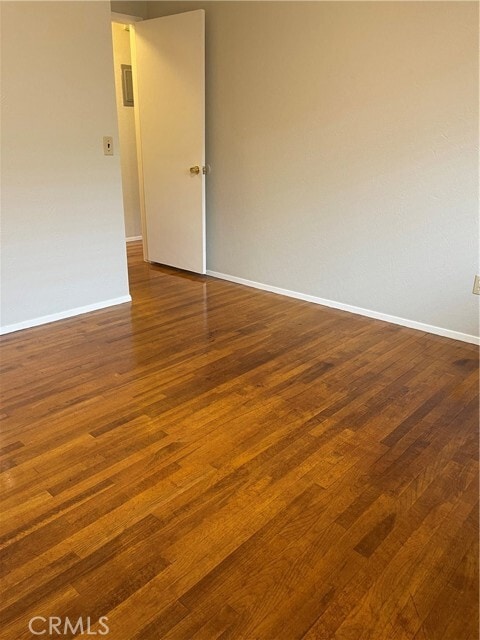 Building Photo - 1325 S Anaheim Blvd