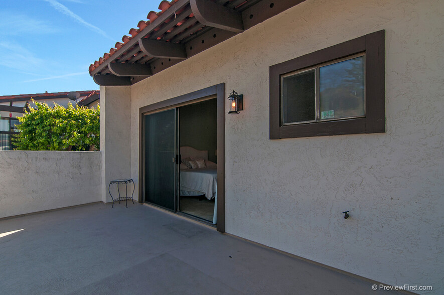 Building Photo - 1047 Santa Helena Park Ct