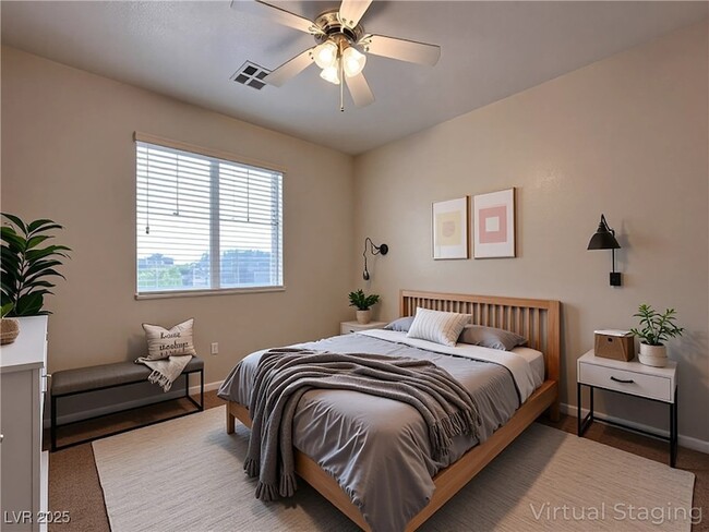 Building Photo - 2586 Highland Cliff Dr