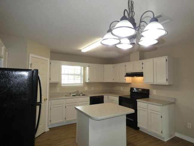 Building Photo - 5087 Cassia Dr