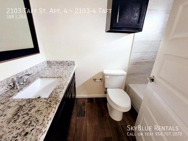 Building Photo - 2103 Taft St