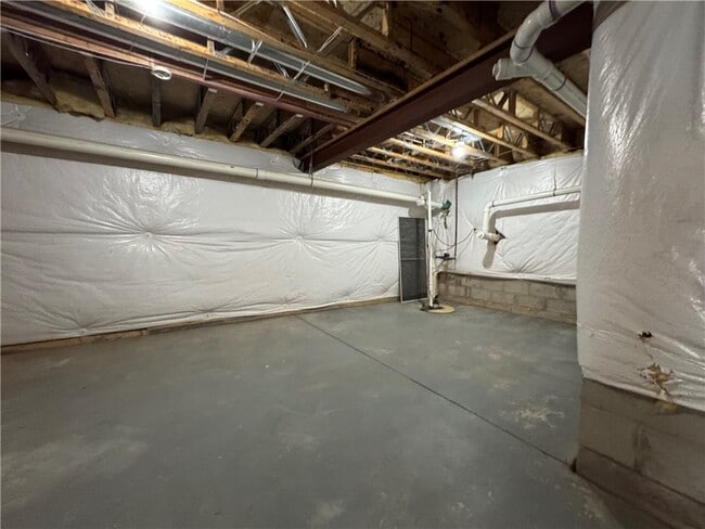 Building Photo - 17 Captains Cove Ln