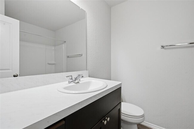 Building Photo - 10402 Waverunner