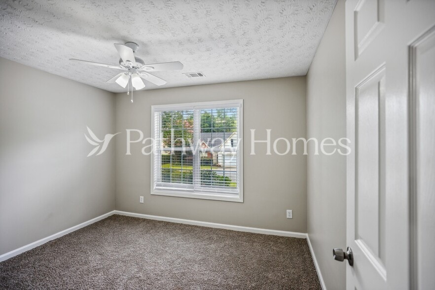 Building Photo - 2035 Patrick Mill Pl NE