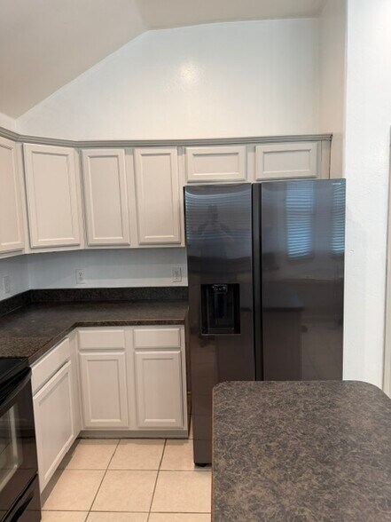 Building Photo - 2412 Rookhaven Ln