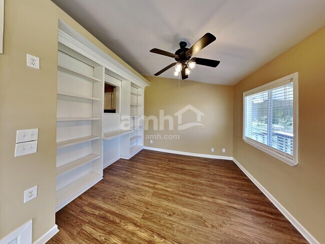 Building Photo - 1804 Lowell Ct