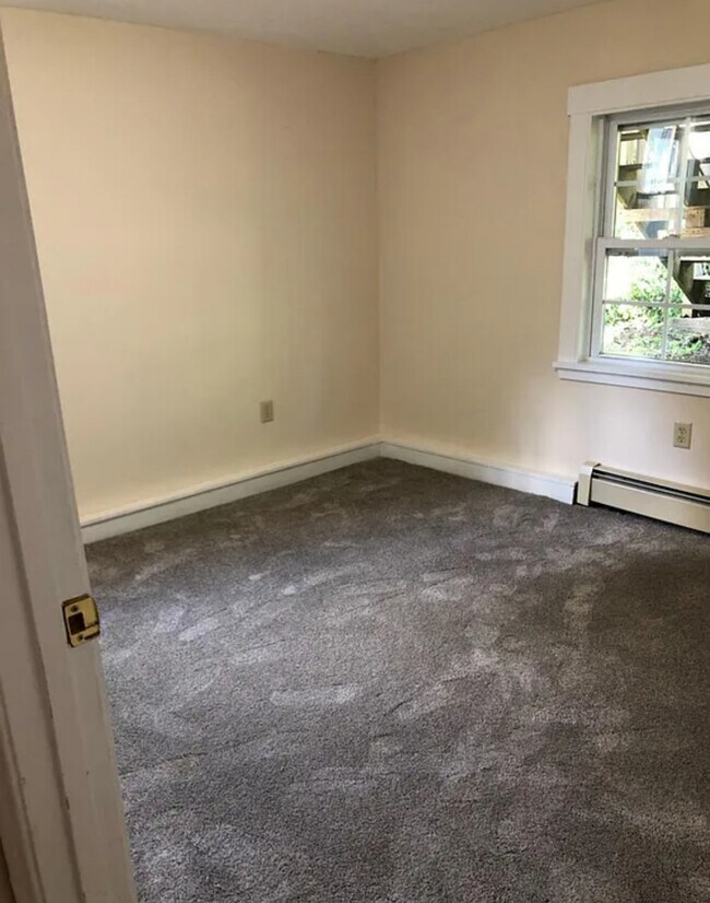 27 Fremont St 27 Fremont St Lowell MA 01850 Apartment Finder