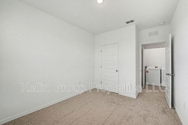 Building Photo - 4344 Butterscotch Cir