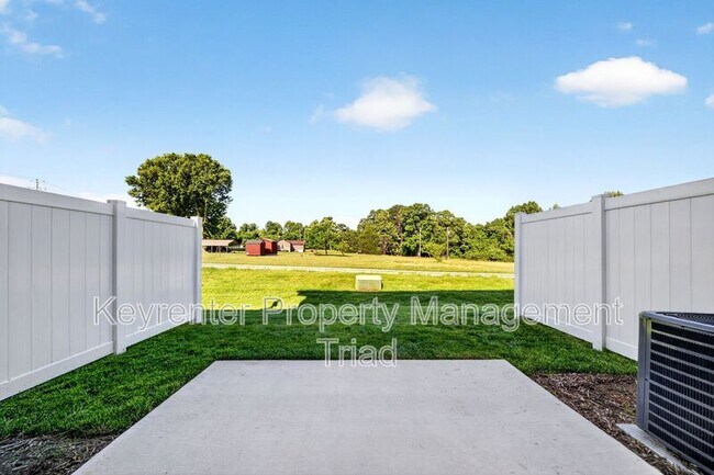 Building Photo - 3611 Bridleton Ridge Trail