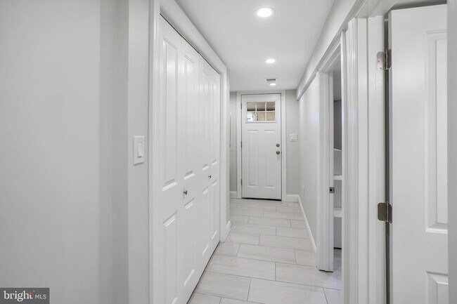 Building Photo - 4023 New Hampshire Ave NW