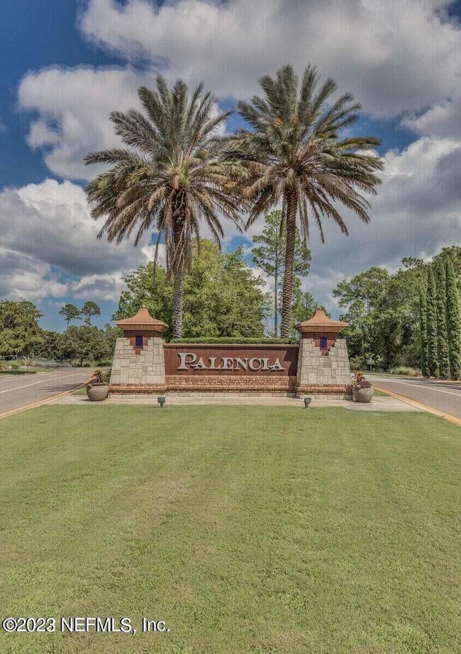 Building Photo - 168 Hickory Hill Dr