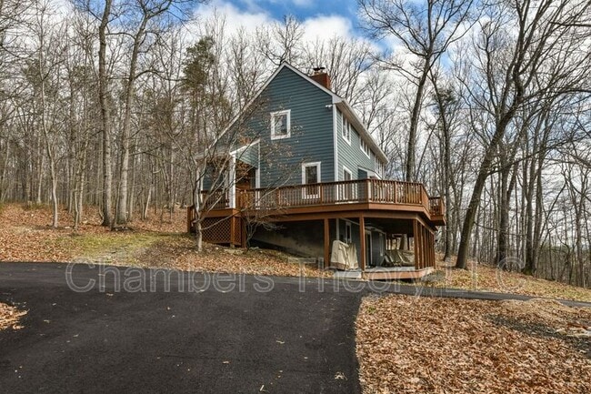 Building Photo - 34942 Charles Town Pike
