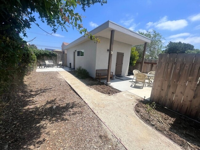 Building Photo - Newer built detached ADU in FLETCHER HILLS...