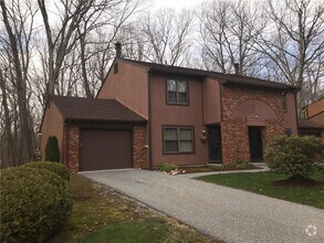 Building Photo - 41 Pheasant Run