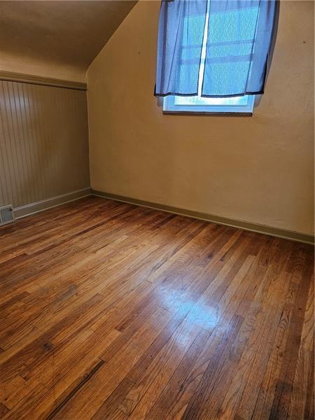 Building Photo - 471 Kimlyn Ave