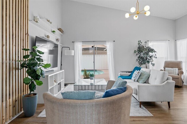 Building Photo - 128 Emeraldview Ave